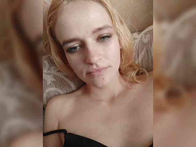 EvelynXKukla webcam