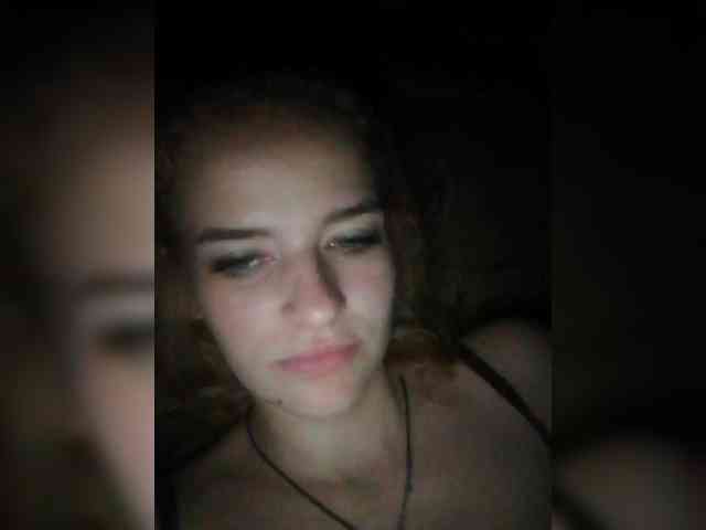EvelynXKukla webcam