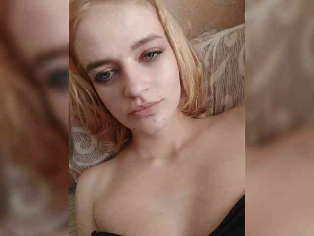 EvelynXKukla webcam