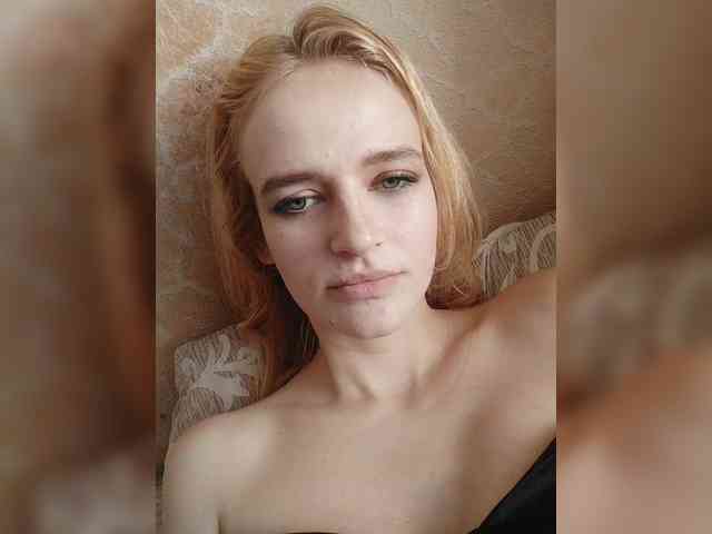EvelynXKukla webcam