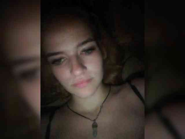 EvelynXKukla webcam