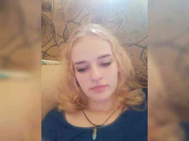 EvelynXKukla webcam