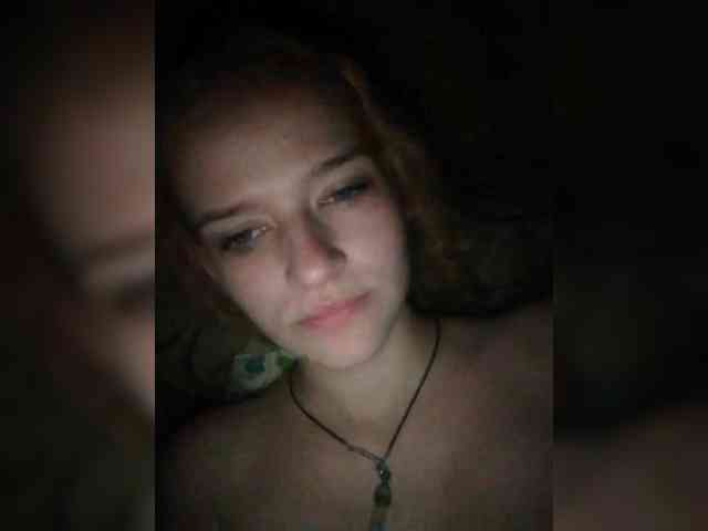 EvelynXKukla webcam