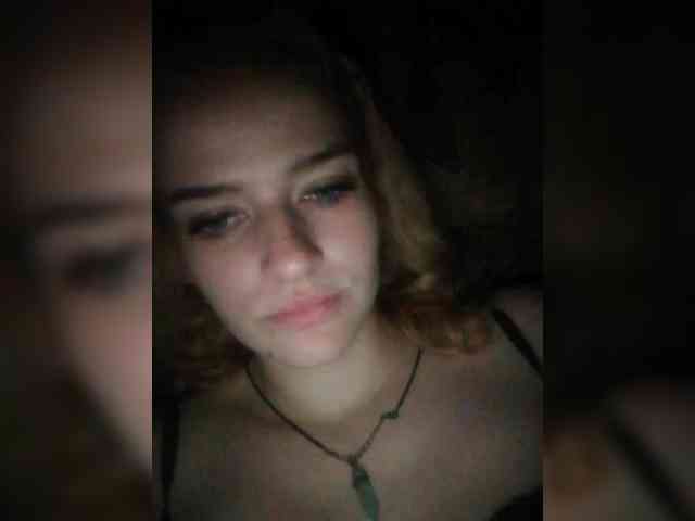 EvelynXKukla webcam