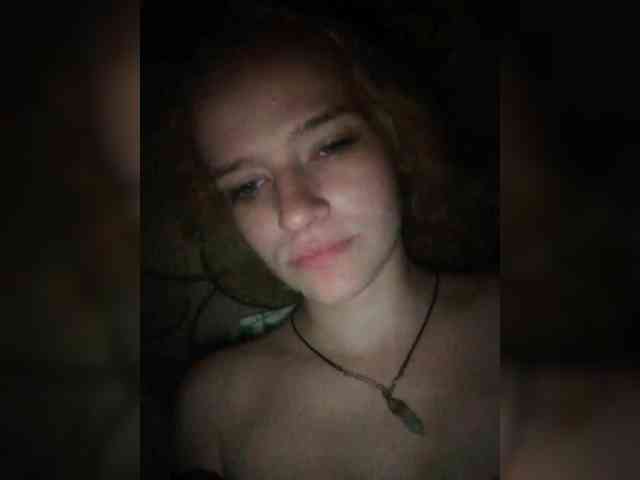 EvelynXKukla webcam