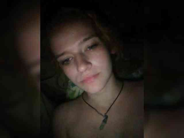 EvelynXKukla webcam