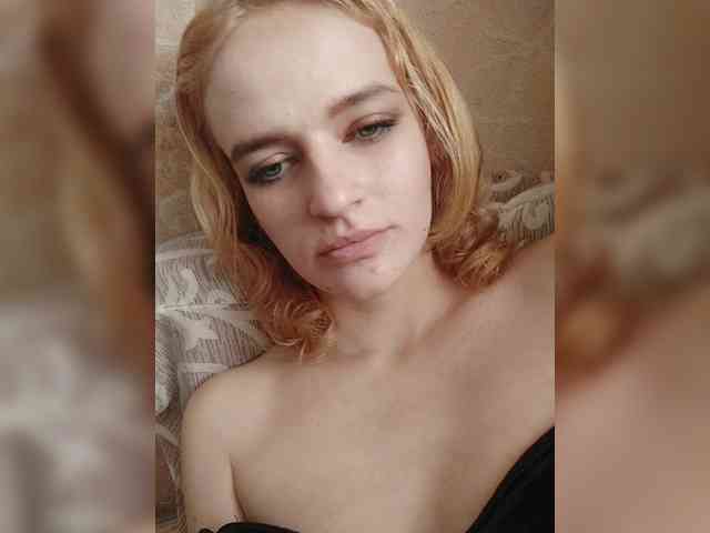 EvelynXKukla webcam