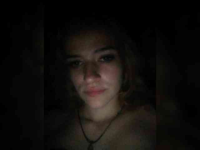EvelynXKukla webcam