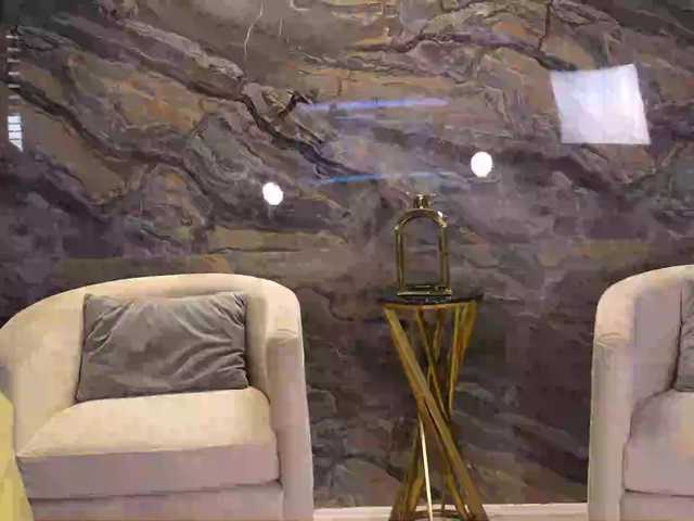 NaomiSainz's BongaCams show and profile