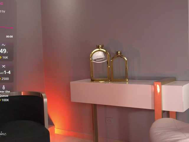 NaomiSainz's BongaCams show and profile