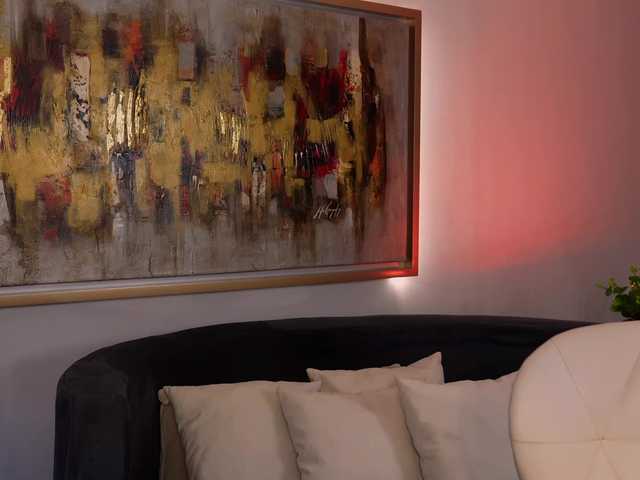 NaomiSainz's BongaCams show and profile