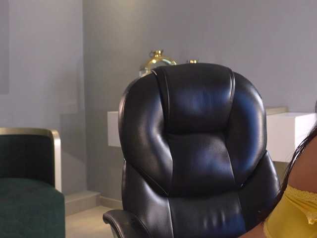 NaomiSainz's BongaCams show and profile