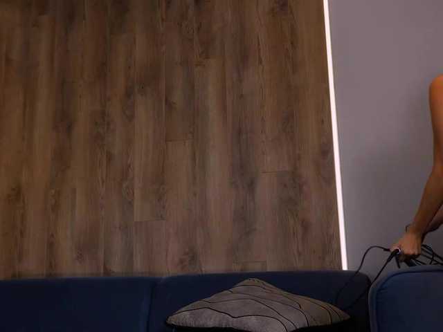 NaomiSainz's BongaCams show and profile