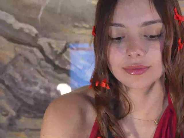 NaomiSainz's BongaCams show and profile