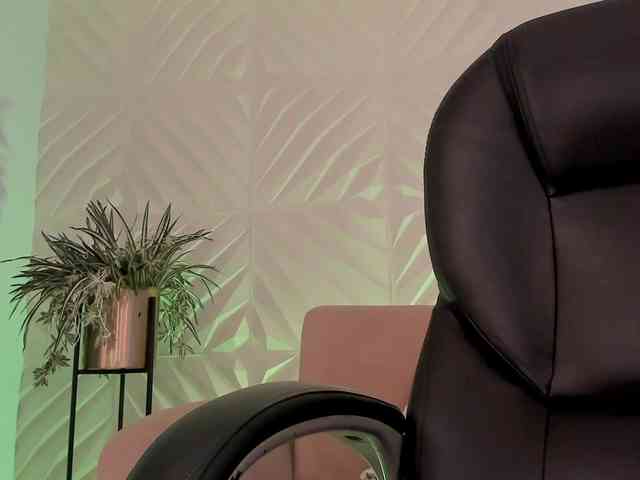 NaomiSainz webcam