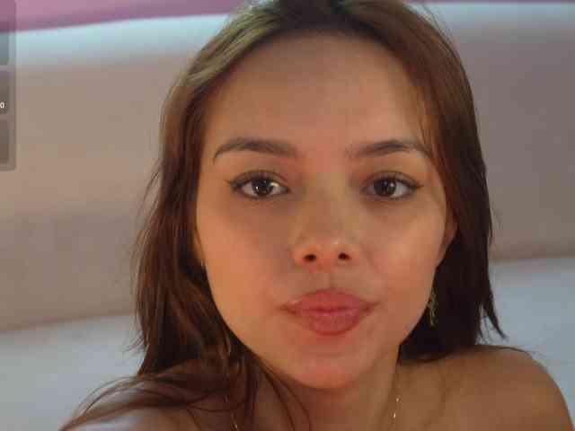 NaomiSainz webcam