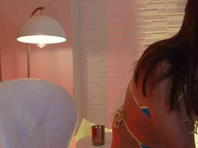 NaomiSainz webcam