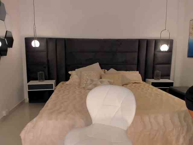 NaomiSainz webcam