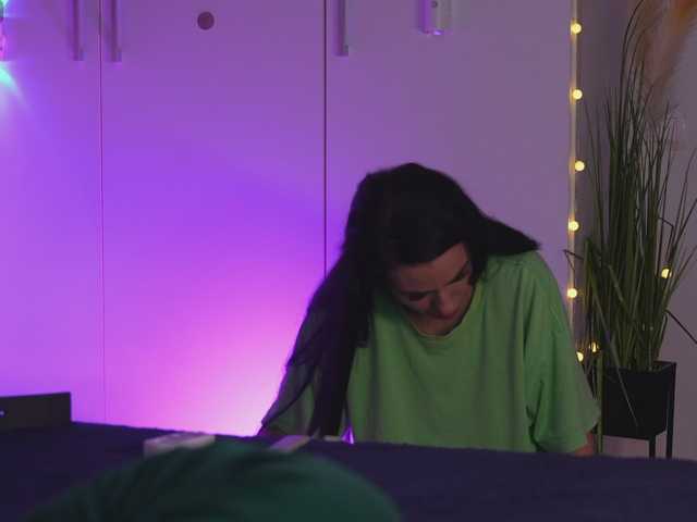 Antoniagold's BongaCams show and profile