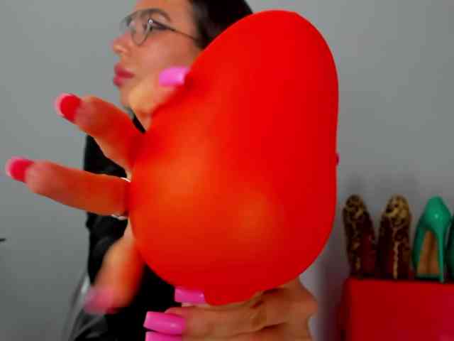 MistressK webcam