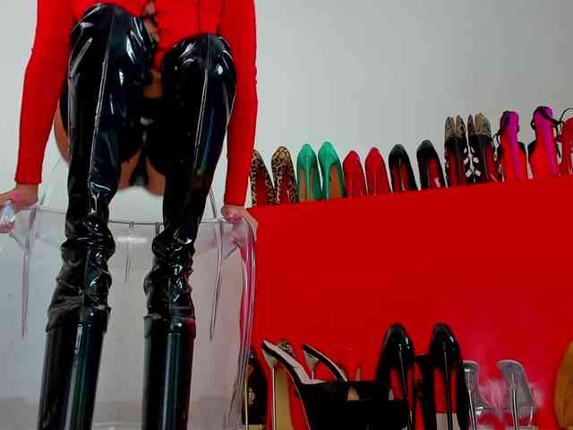 MistressK webcam