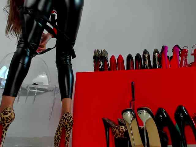 MistressK webcam