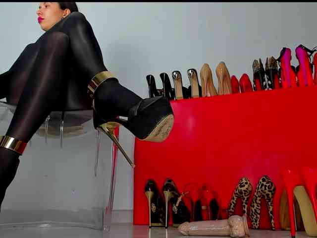 MistressK webcam
