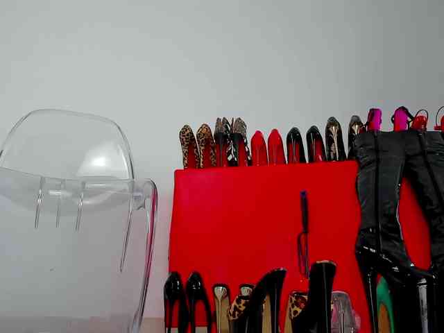 MistressK webcam