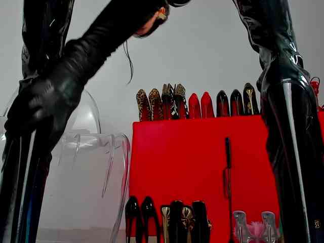 MistressK webcam