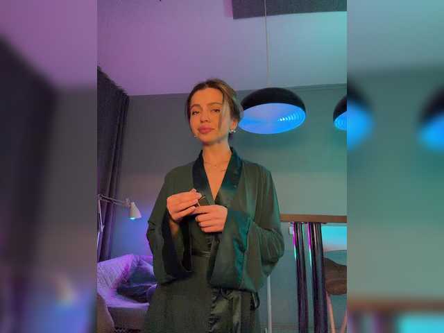 Nataliecroys — lovense-from 3tk Full private - dildo Regular private and group - fingers  Anal in full private - 1000tk  I don't undress in the general chat