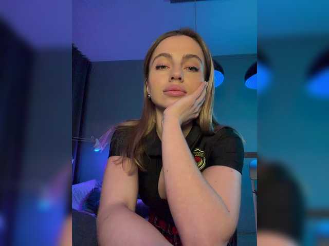 Nataliecroys — lovense-from 3tk Full private - dildo Regular private and group - fingers  Anal in full private - 1000tk  I don't undress in the general chat