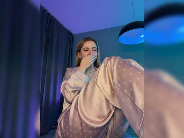 Nataliecroysвебкам видео 