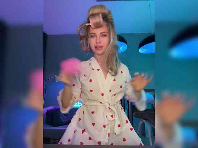 Nataliecroys webcam