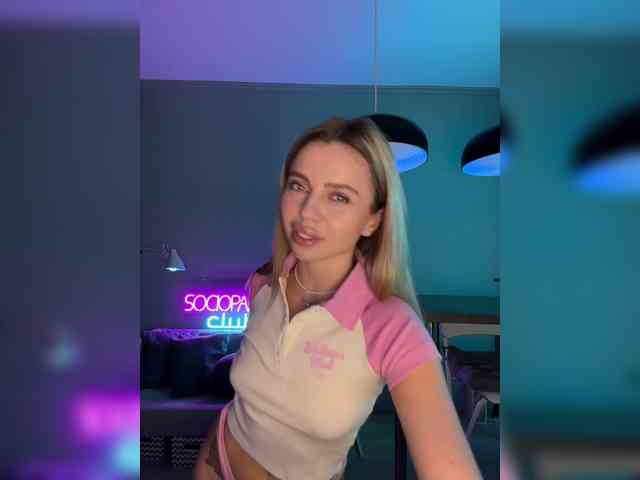 Nataliecroys webcam