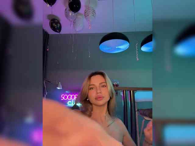 Nataliecroys webcam