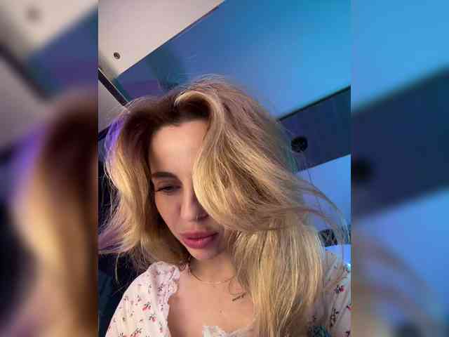 Nataliecroys webcam