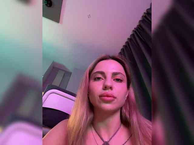 Nataliecroys webcam