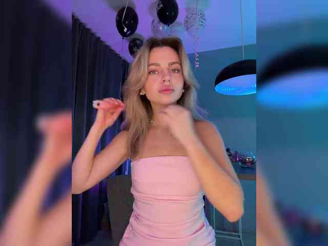 Nataliecroys webcam