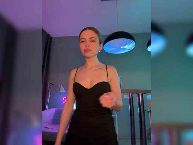 Nataliecroys webcam