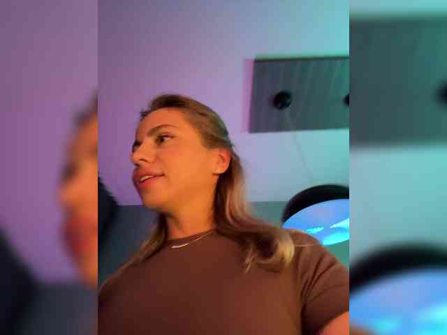 Nataliecroys webcam