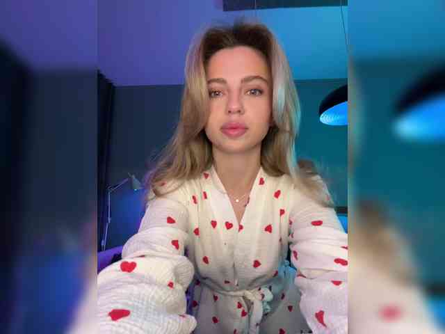 Nataliecroys webcam