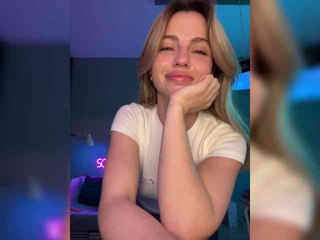 Nataliecroys webcam