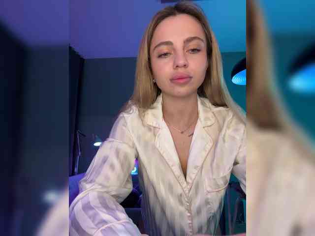 Nataliecroys webcam