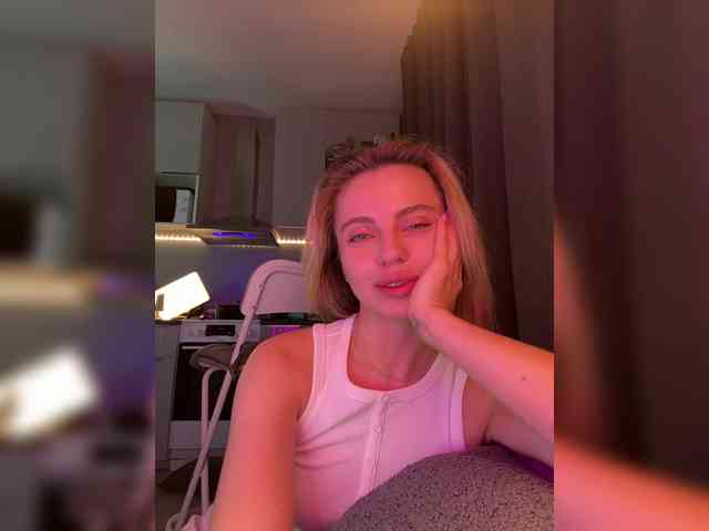 Nataliecroys webcam