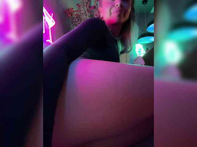 Nataliecroys webcam
