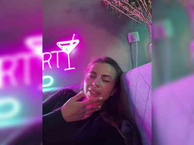 Nataliecroys webcam