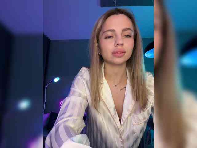 Nataliecroys webcam