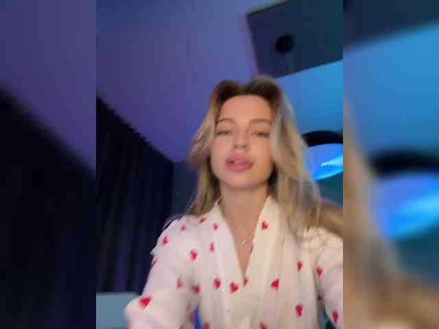 Nataliecroys webcam