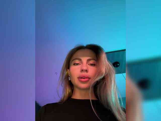 Nataliecroys webcam