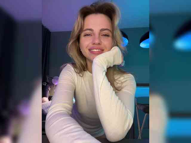 Nataliecroys webcam
